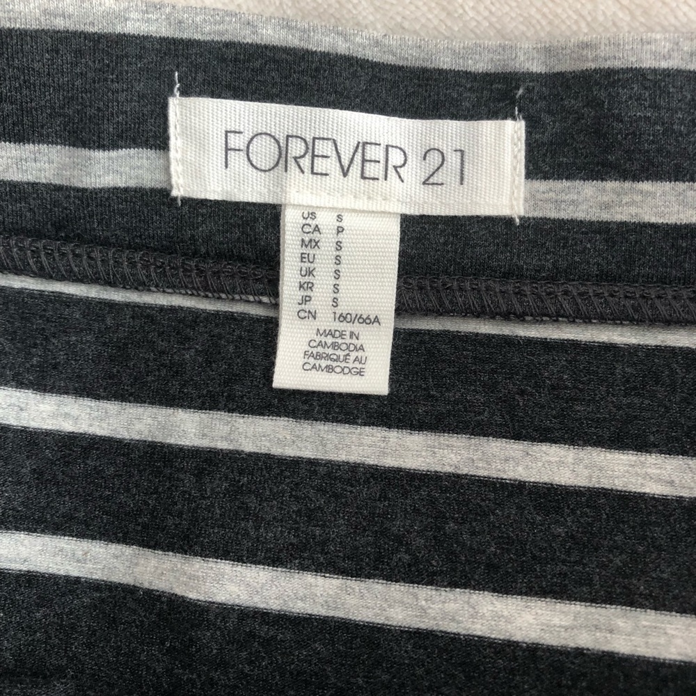 F21 skirts - Picture 3 of 5